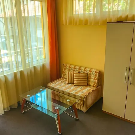 Family House Cherry * Nesebar