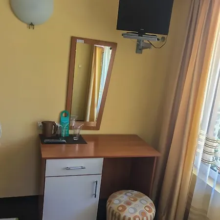 Guest house Family House Cherry Nesebar