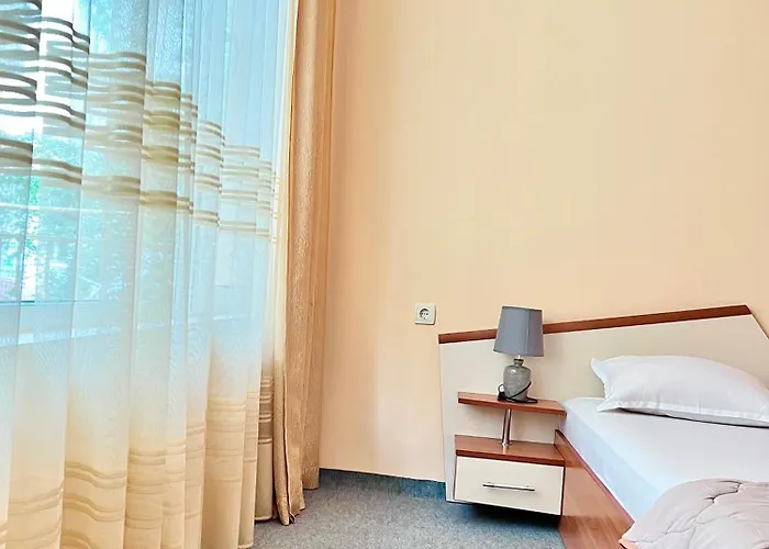 Family House Cherry Casa de hóspedes 3*