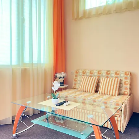 בית הארחה Family House Cherry